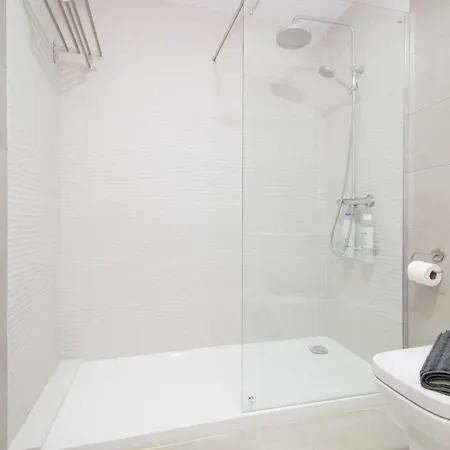 104 Luxury New - Alicante Holiday Apartment *